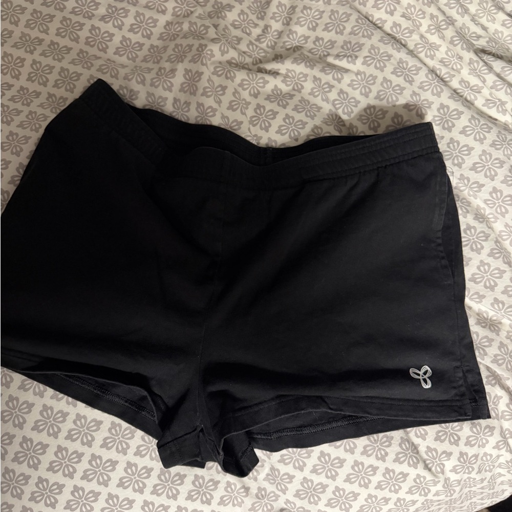Cute black cotton TNA shorts